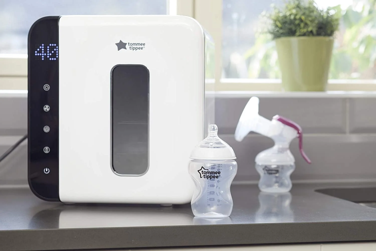 Tommee Tippee UV 3-in-1 Sterilizer and Dryer - Image 4
